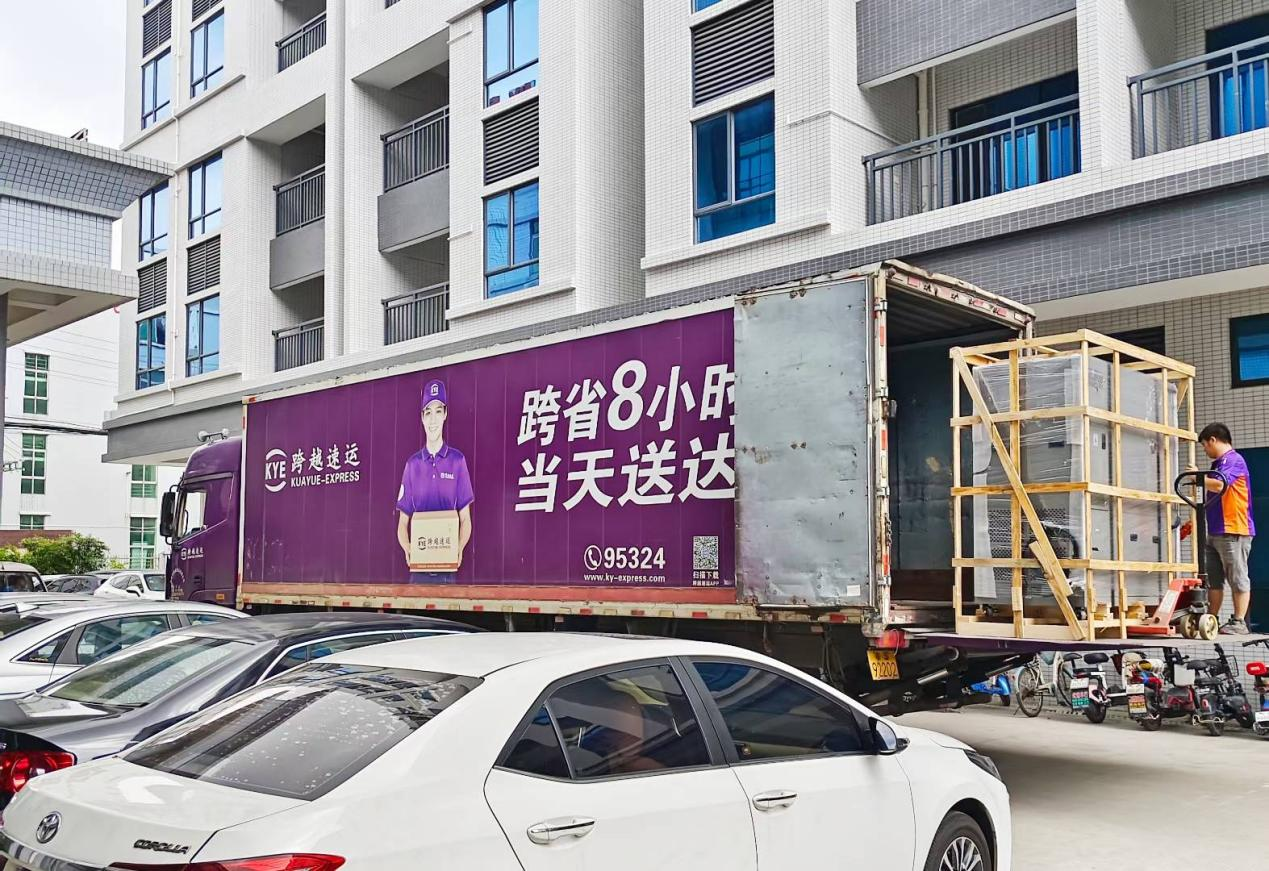 单臂跌落机出货..png